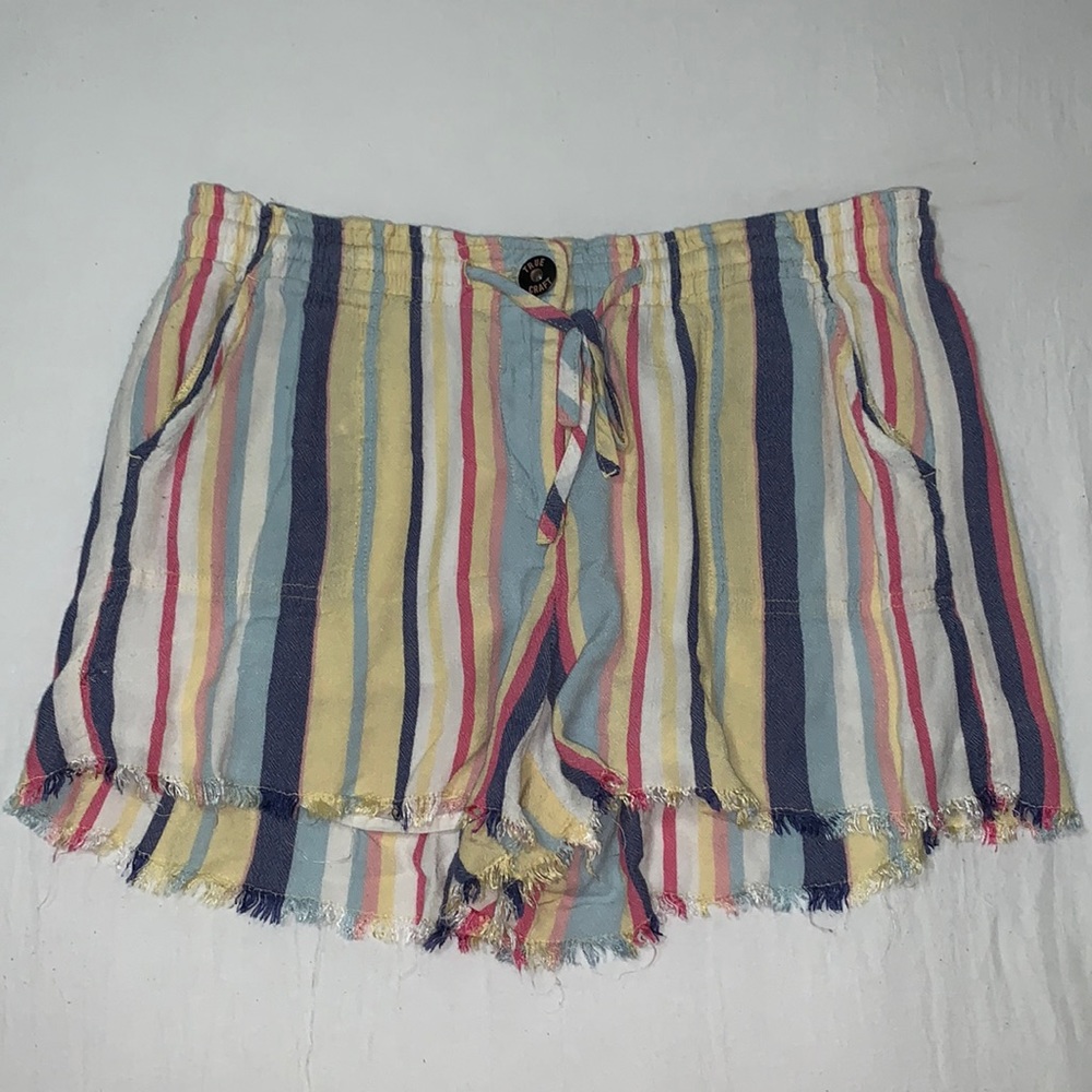 TrueCraft Brand (Belk) Striped MultiColored Shorts Size Small